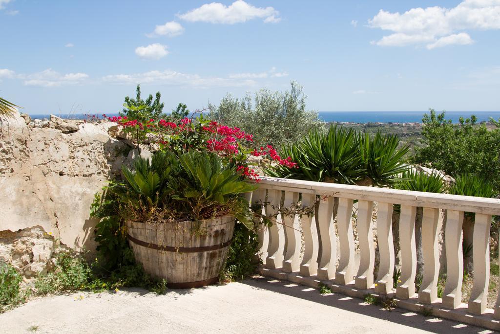 Agriturismoeloropizzuta Lido di Noto Dış mekan fotoğraf